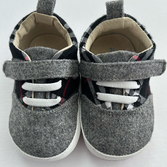 Robeez First Kicks Baby Shoes - Picture 3 of 3